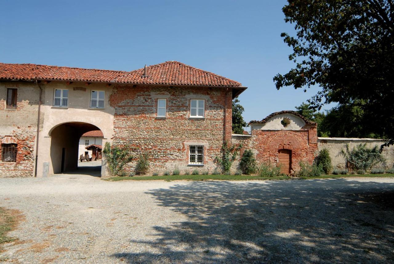 סאלוצו Agriturismo Camisassi מראה חיצוני תמונה
