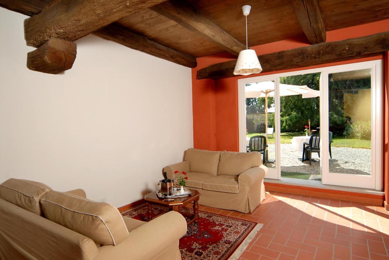 סאלוצו Agriturismo Camisassi מראה חיצוני תמונה