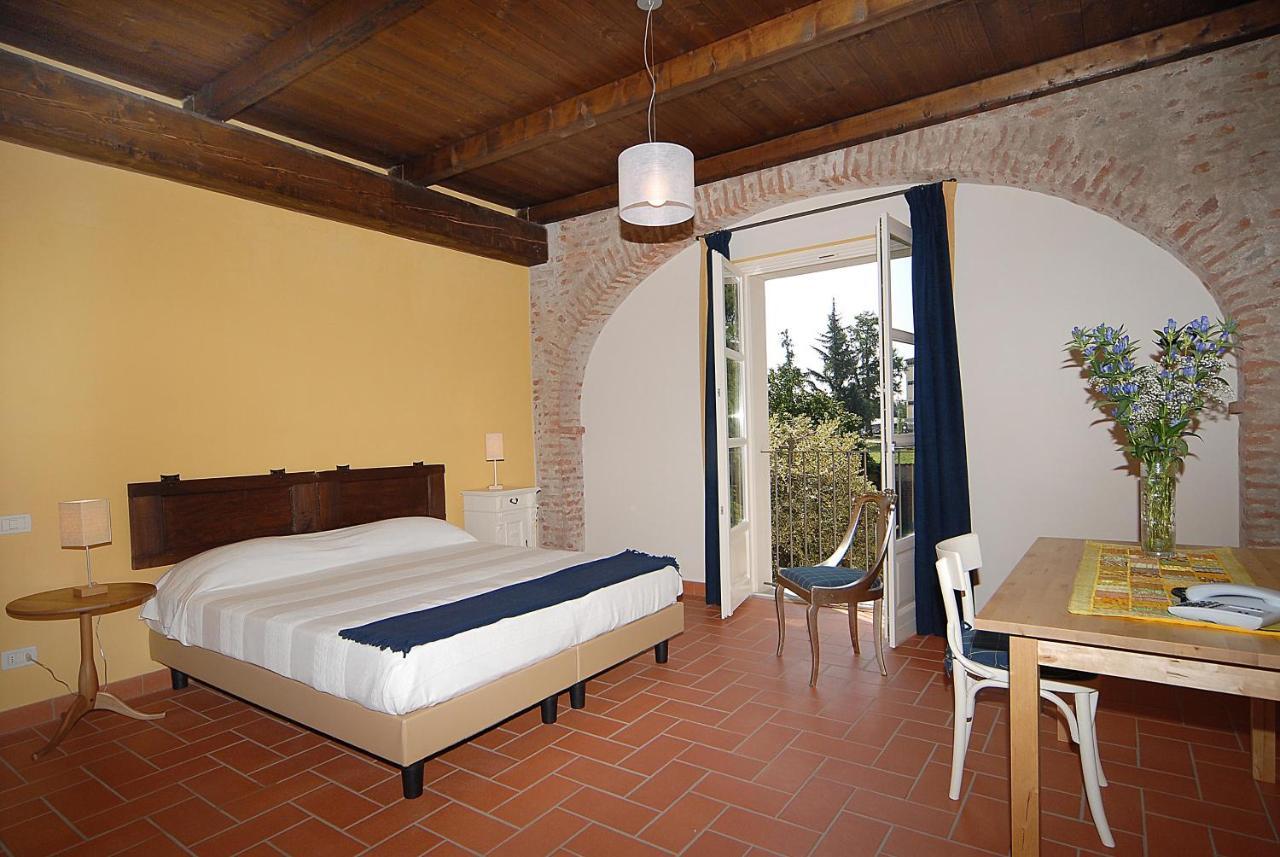 סאלוצו Agriturismo Camisassi מראה חיצוני תמונה