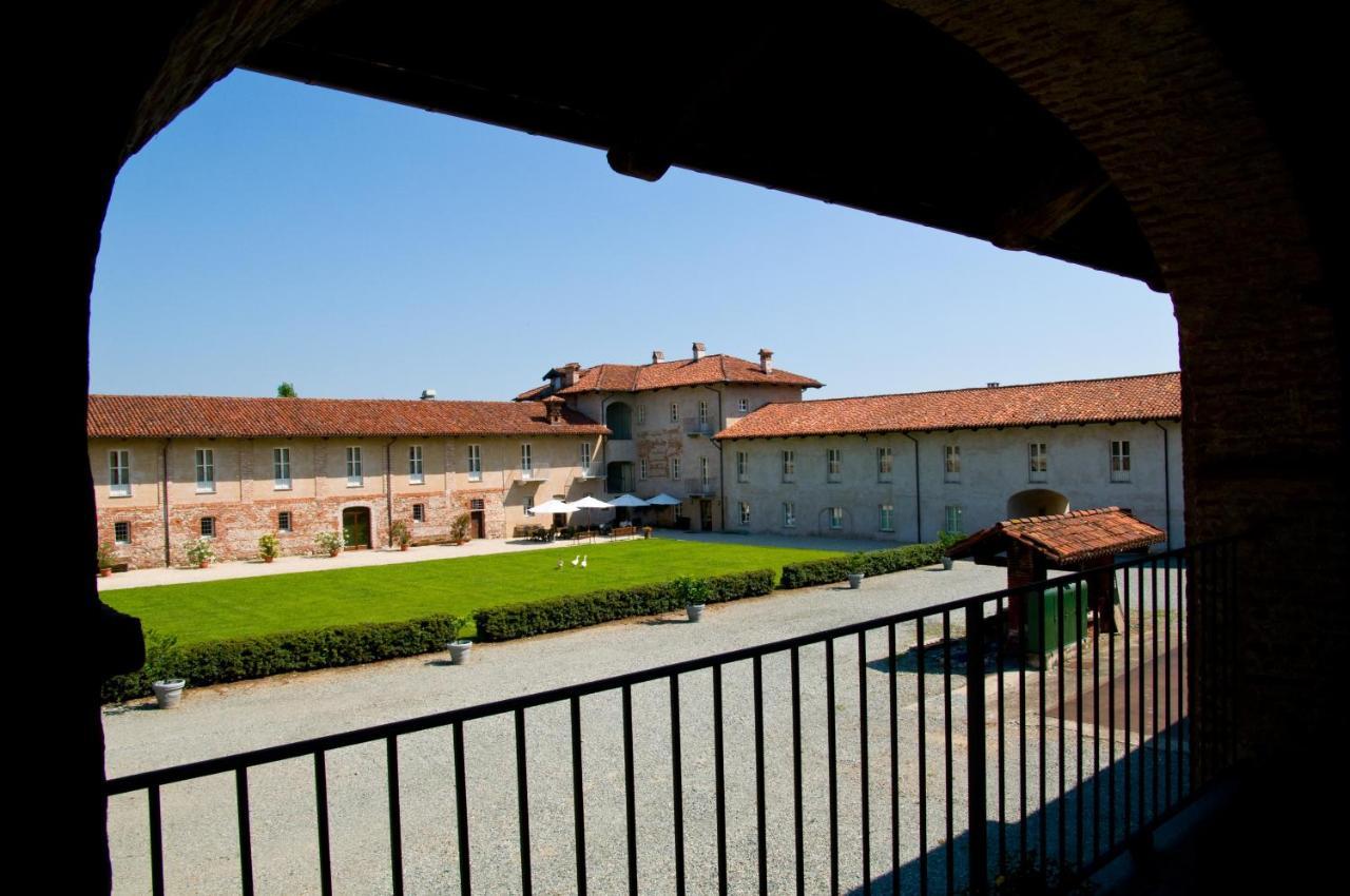 סאלוצו Agriturismo Camisassi מראה חיצוני תמונה
