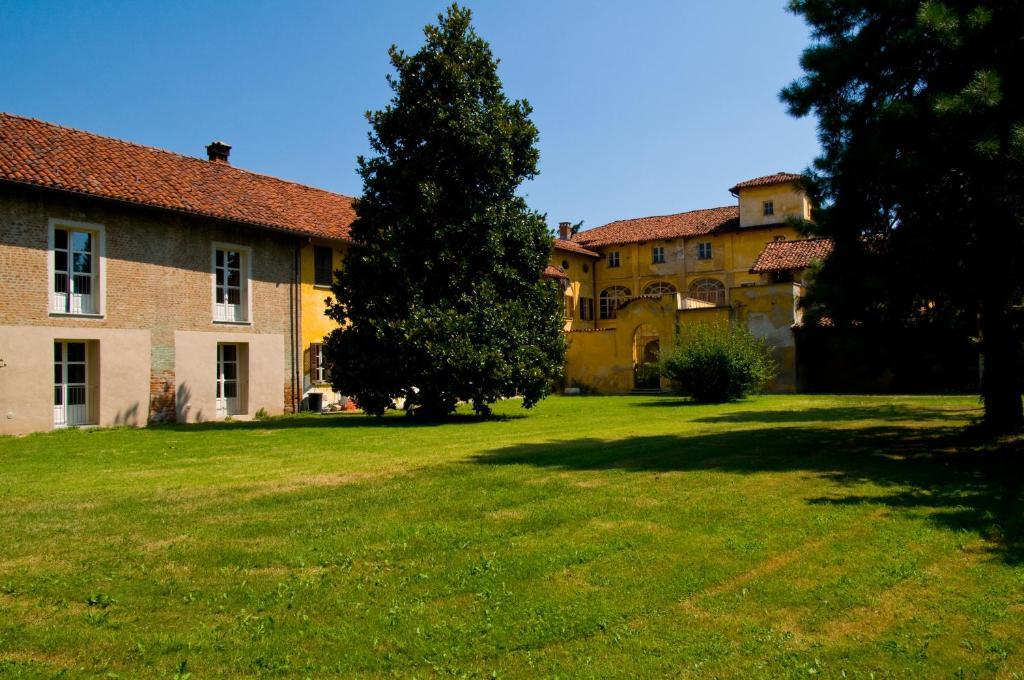 סאלוצו Agriturismo Camisassi מראה חיצוני תמונה