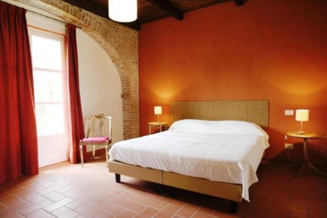 סאלוצו Agriturismo Camisassi מראה חיצוני תמונה